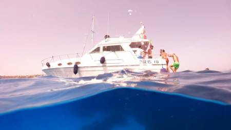 Escursione a Favignana e Levanzo in Yacht 